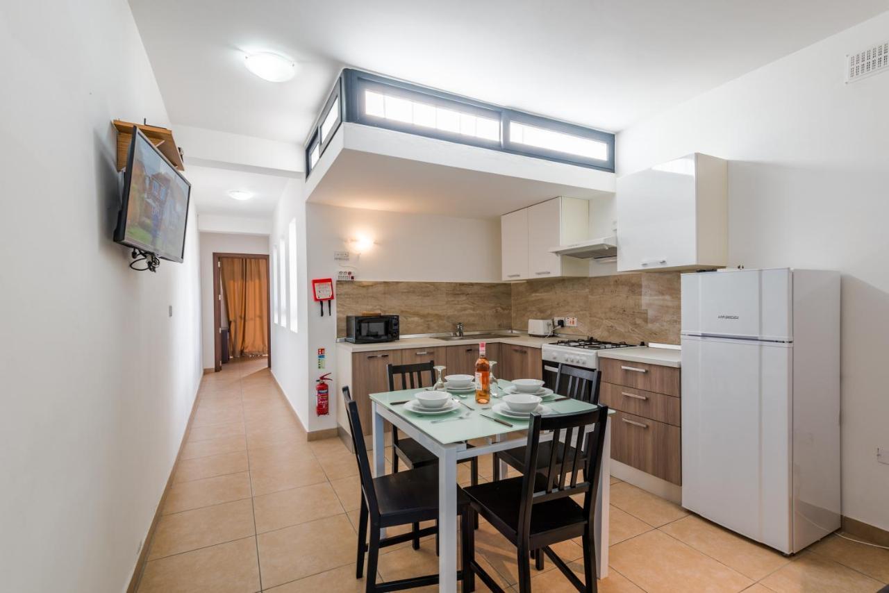 Appartement Blue Harbour Seafront Penthouse With Large Terrace With Panoramic Sea Views - By Getawaysmalta à San Pawl il-Baħar Extérieur photo